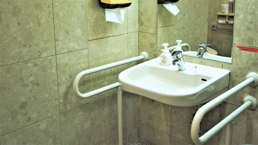 TOYOKO INN OSAKA SENBA HIGASHI 49/50