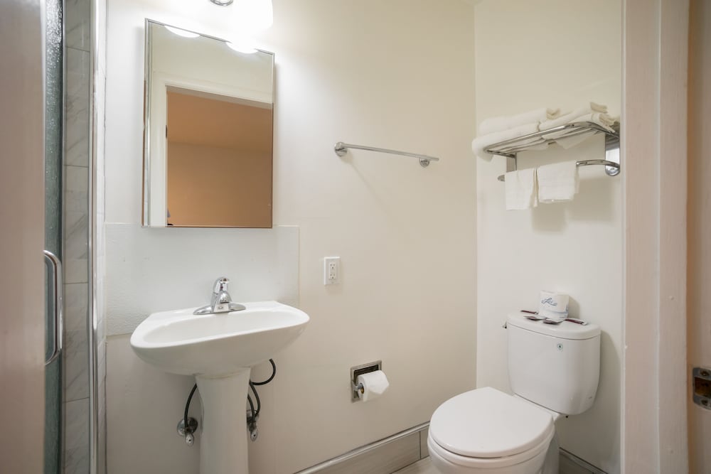Berkeley Inn 13/50