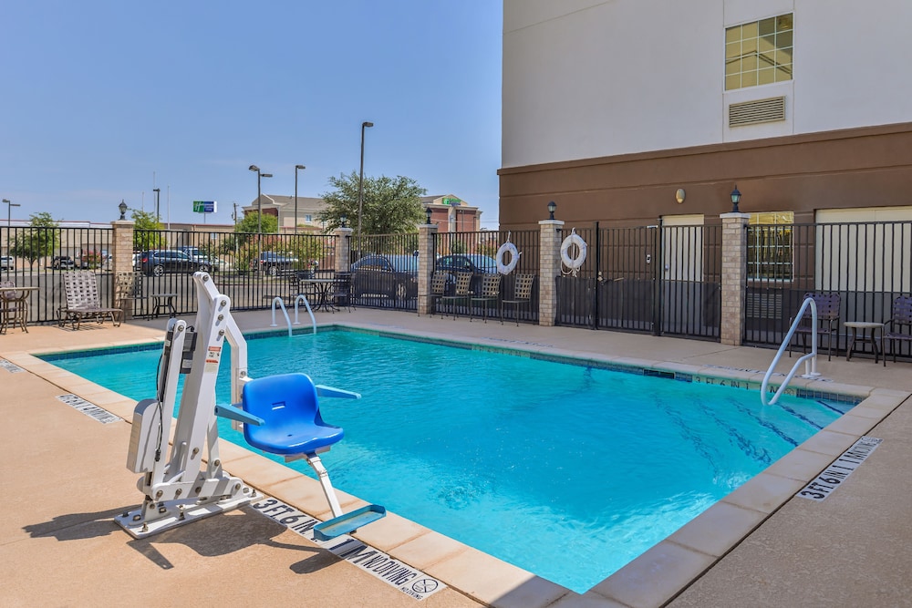 CANDLEWOOD SUITES ABILENE 1/44