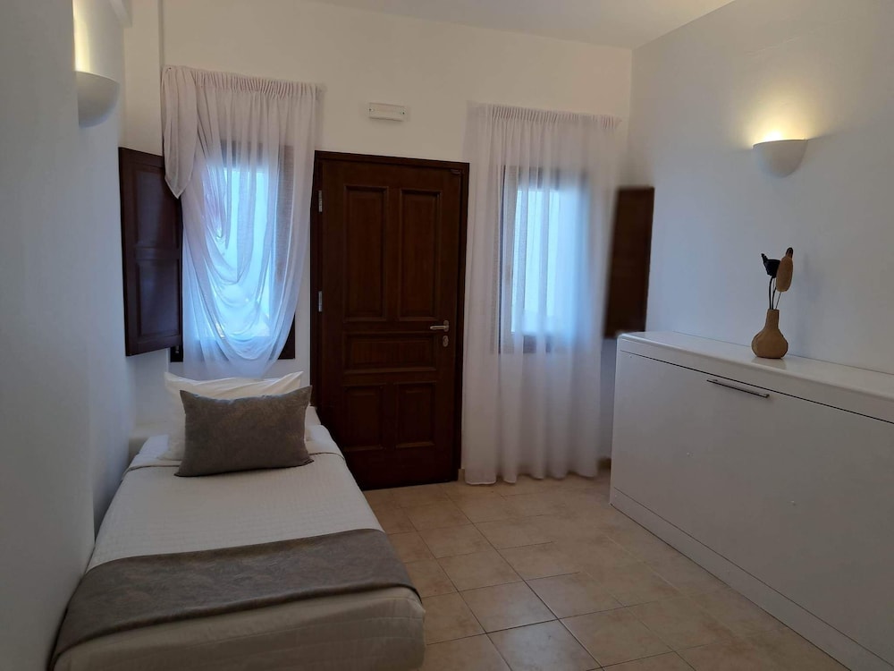 Amerisa Suites 23/85