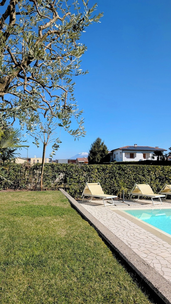 Acqua Resorts 24/40