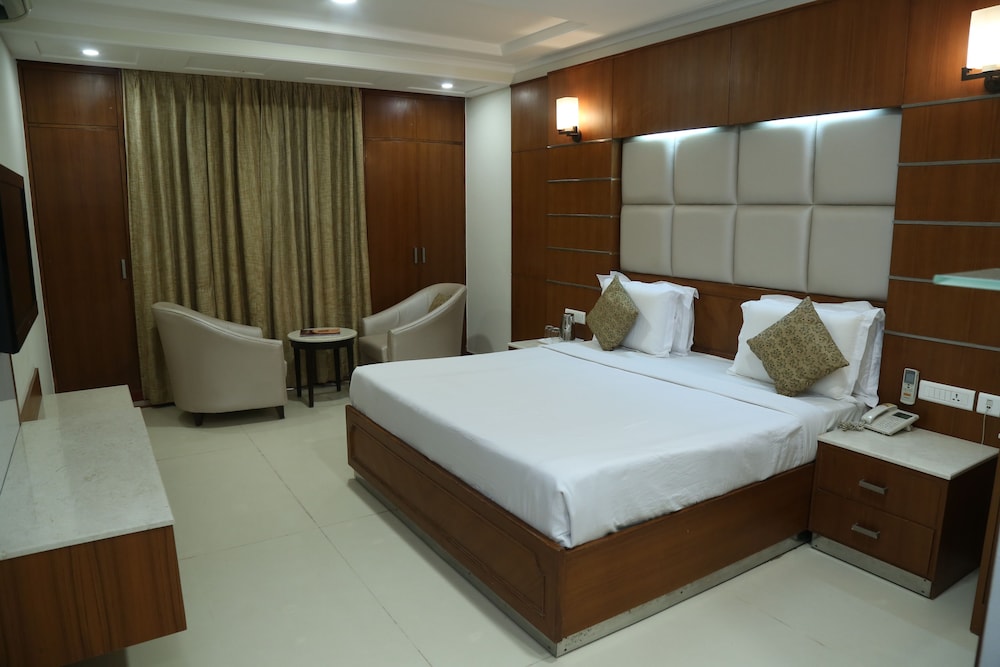 Hotel Bhoomi Residency 11/31