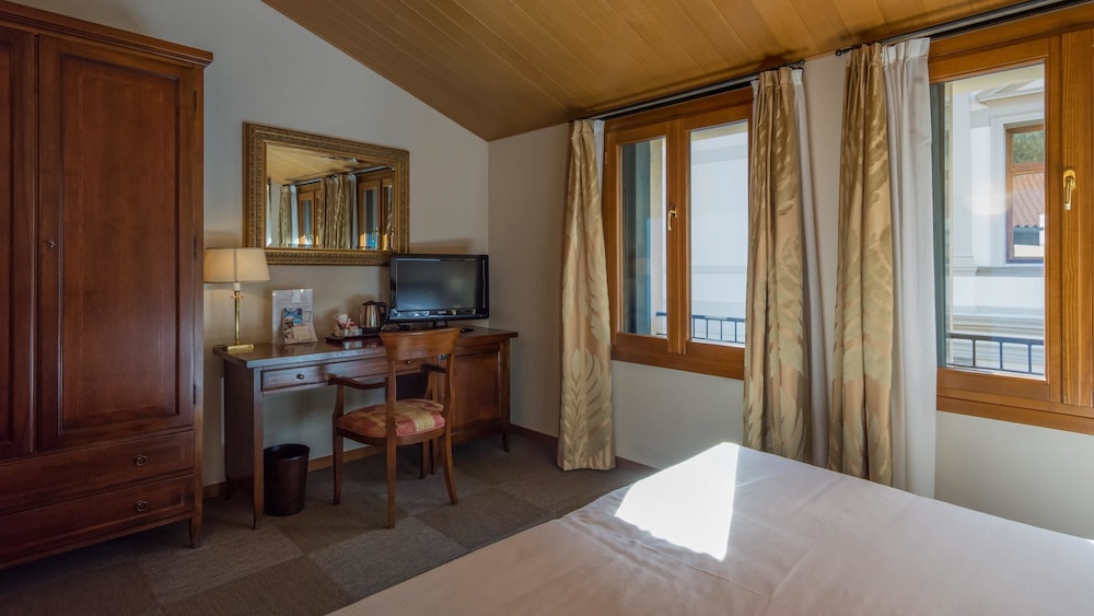 Hotel Canon D Oro 35/47