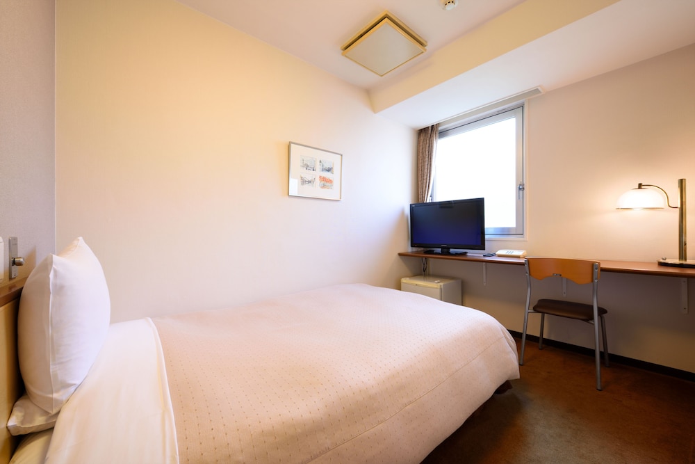 Semi Room, Semi Double Bed