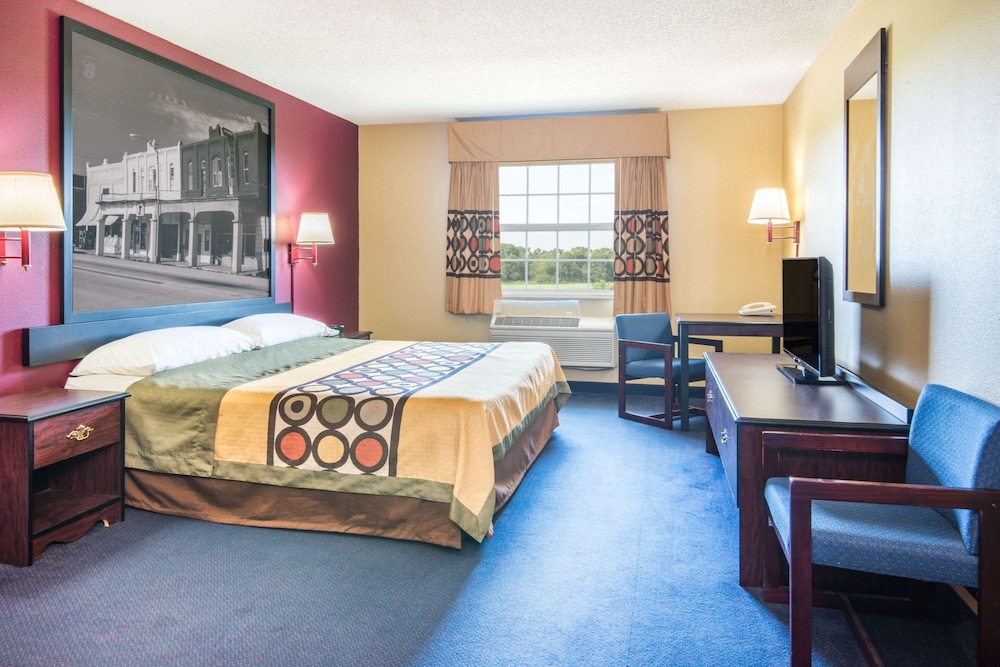 Efficiency, King Bed
