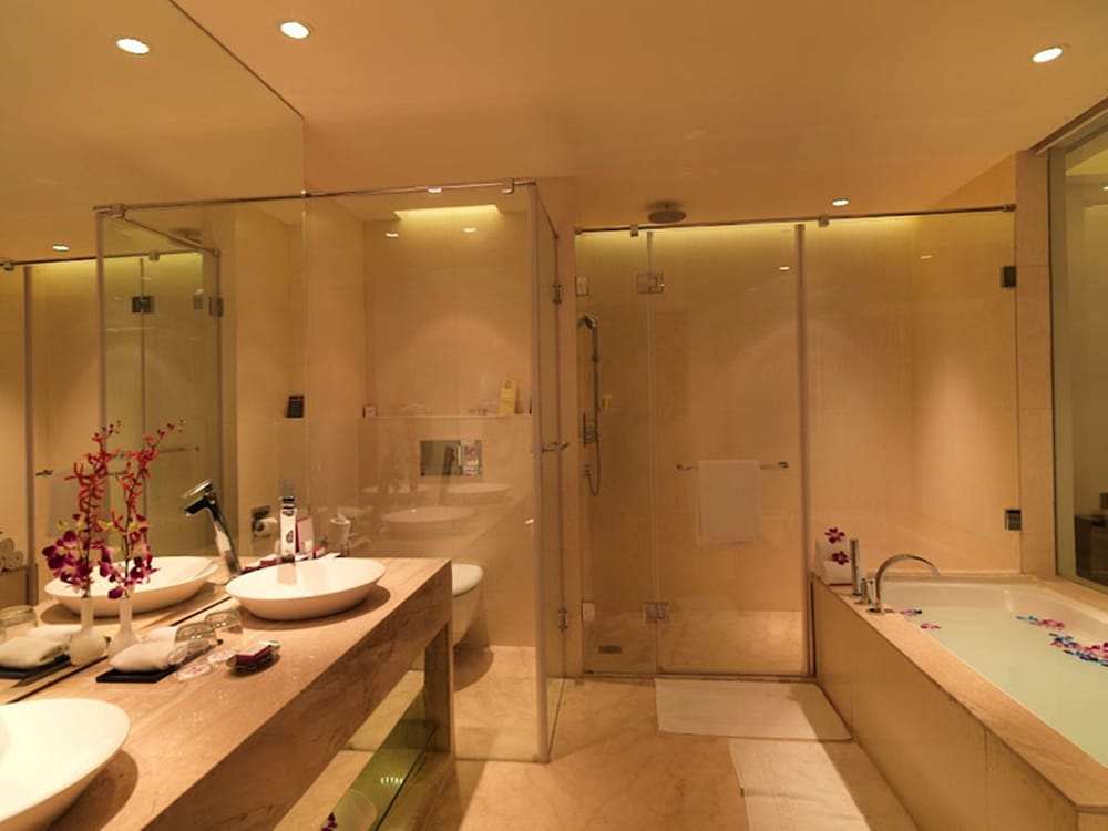 Royal Orchid Jaipur 22/62
