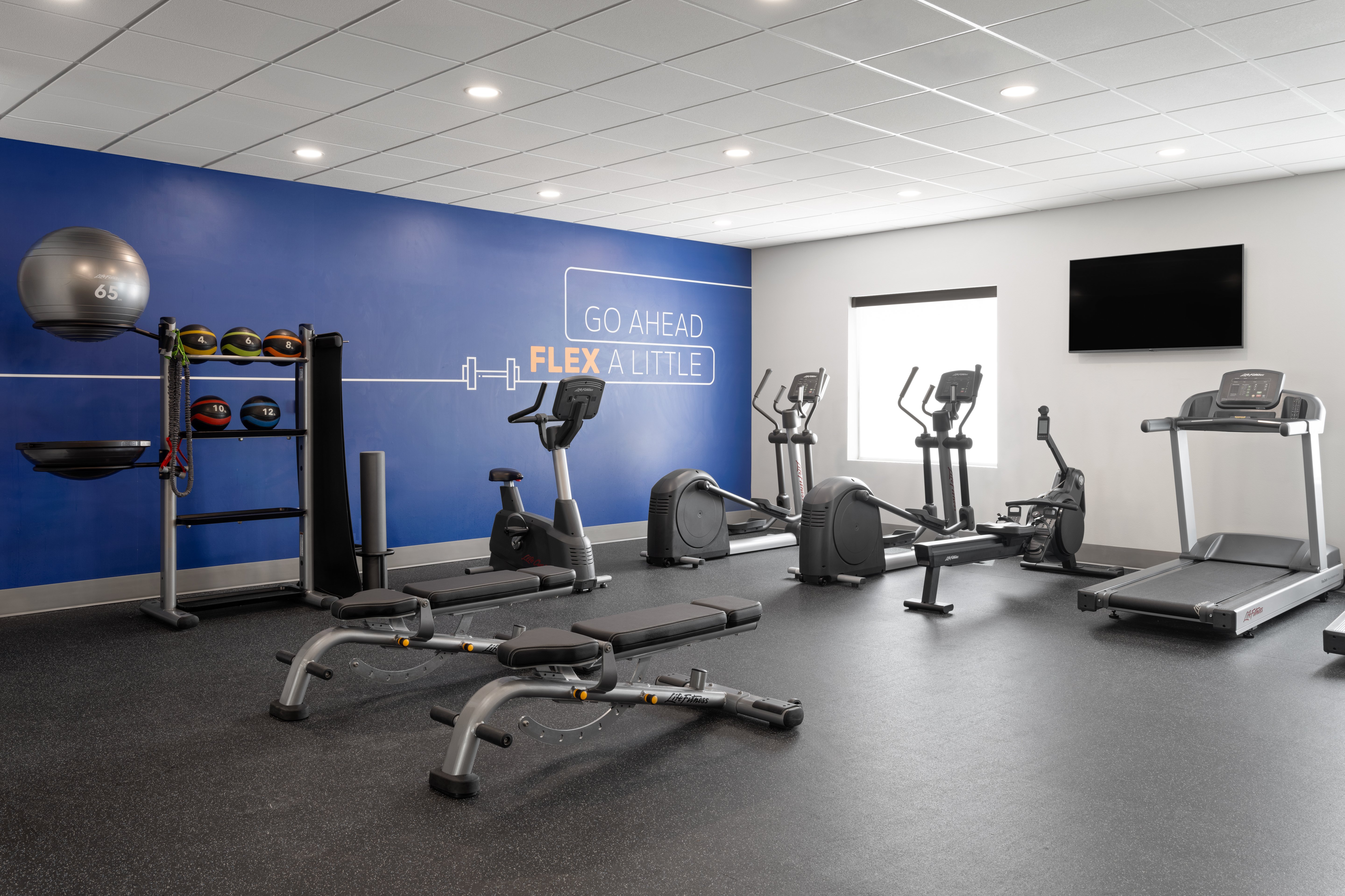 Holiday Inn Express & Suites Meridian I-20, an IHG Hotel 22/35