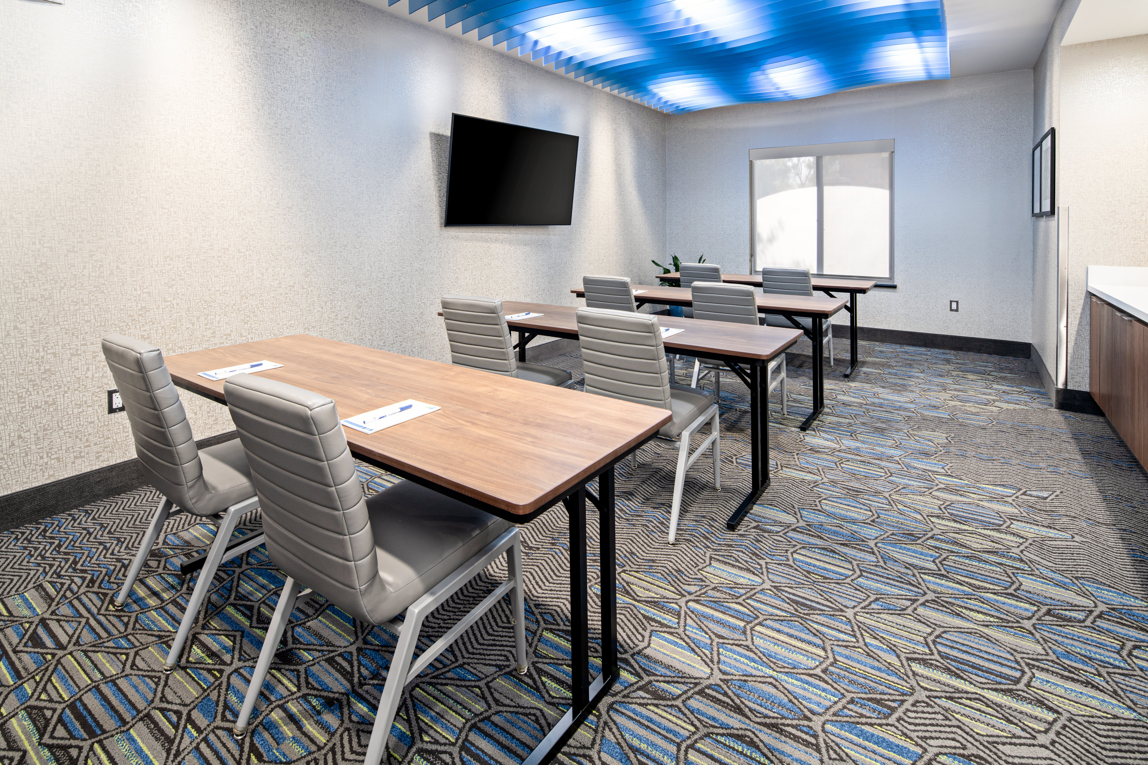 Holiday Inn Express Hotel Suites ATASCADERO 39/48