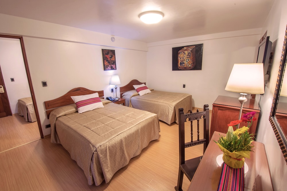 Ruinas Hotel 16/36