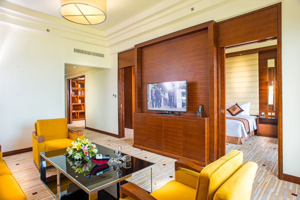 Royal Halong Hotel 40/70