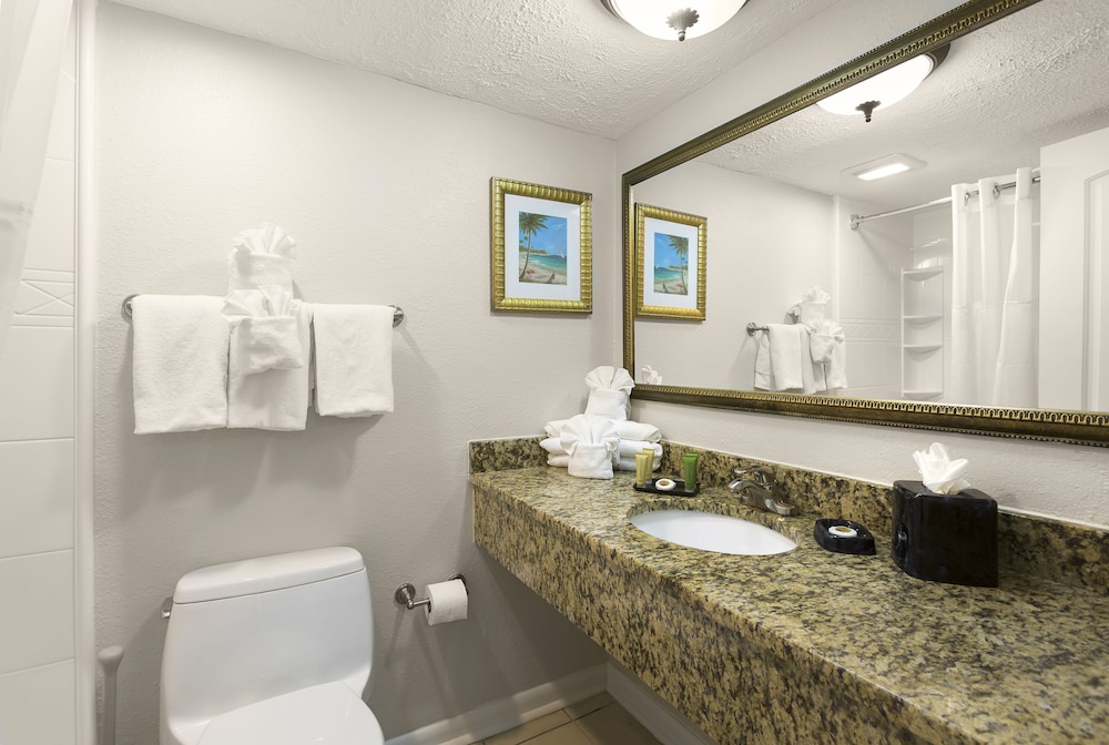 Sea Crest Oceanfront Resort 20/67