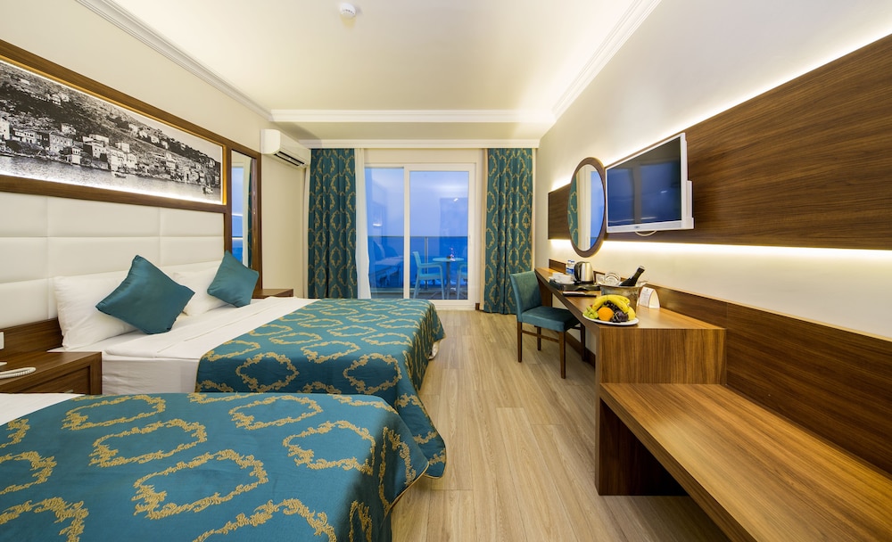 Sunstar Resort Hotel 12/35