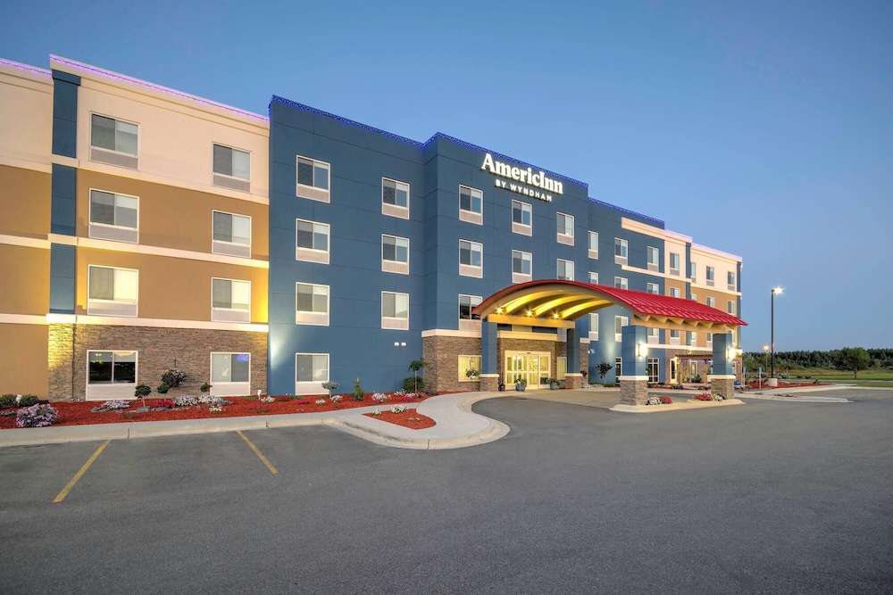 AmericInn by Wyndham International Falls Southwest 43/50