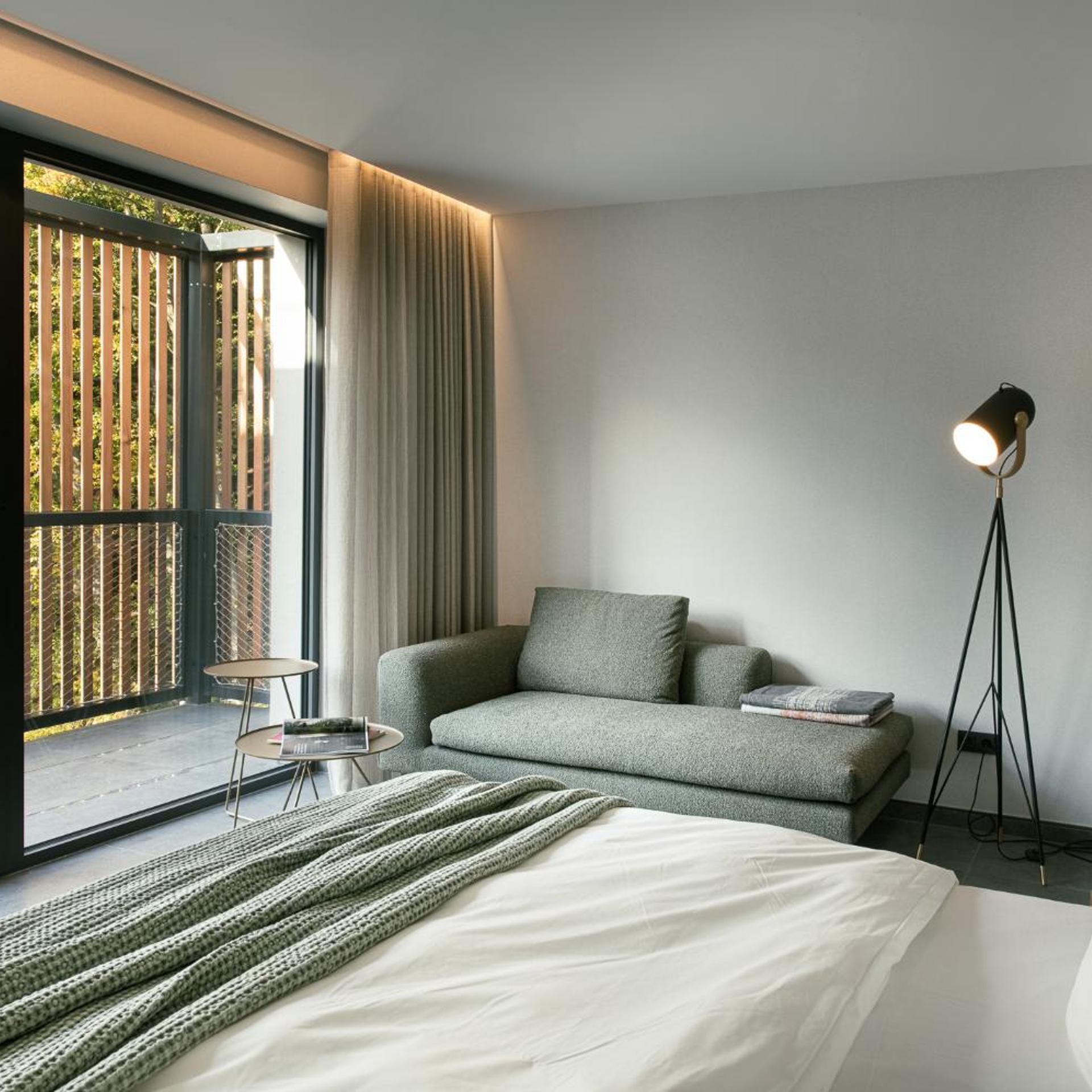 Deluxe, Double Bed