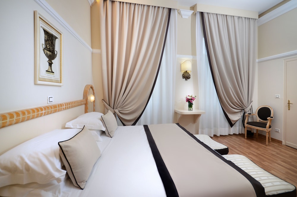 Grand Hotel Vittoria 10/71