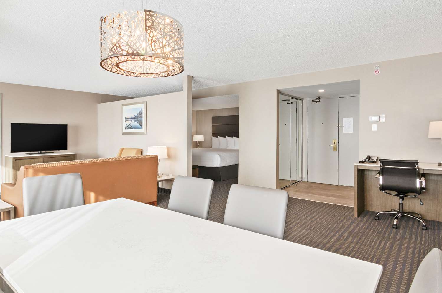 Best Western Premier Calgary Plaza Hotel and Conference Centre 13/65