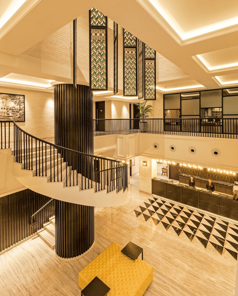 Lemon Tree Premier City Center Pune 25/50