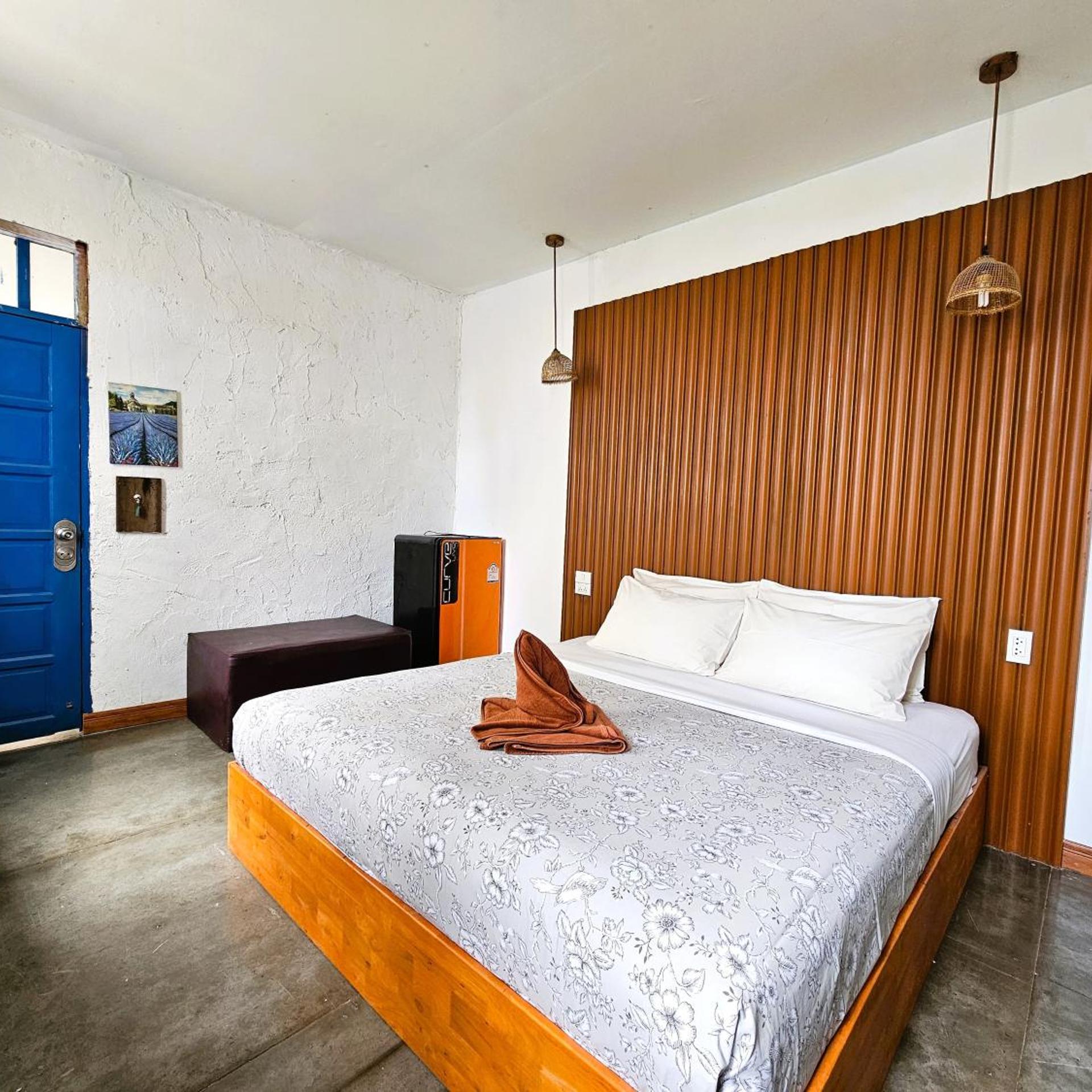 Standard, Double Bed