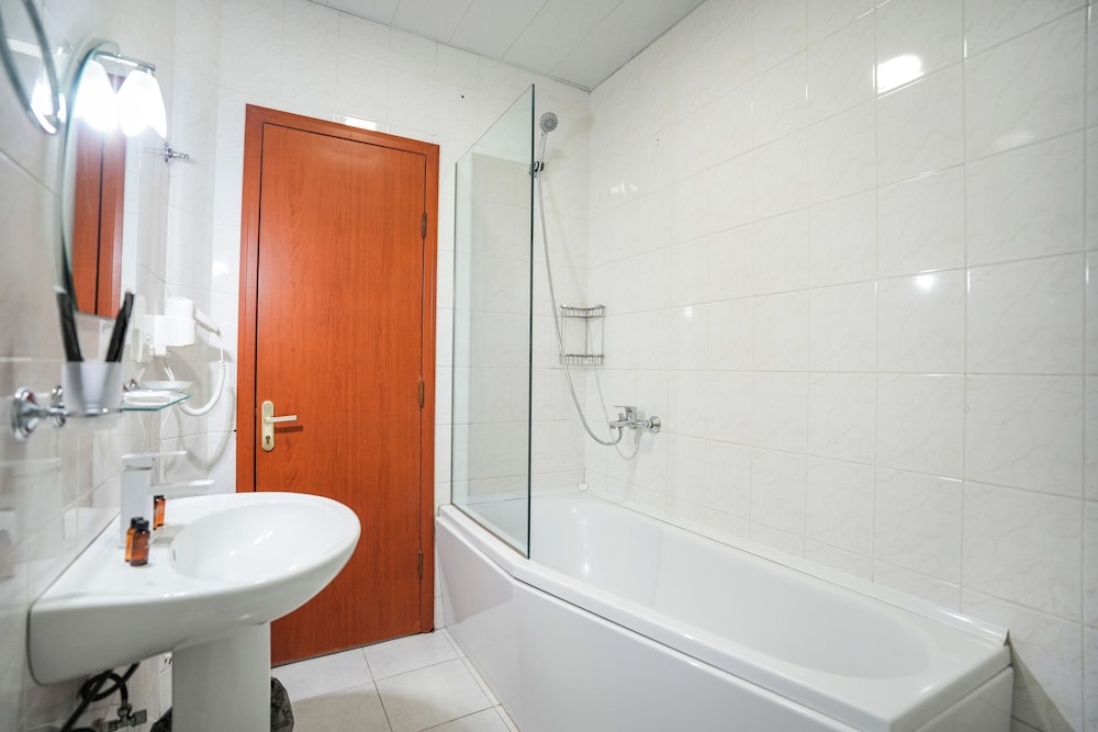 Andza Tbilisi Hotel 83/84