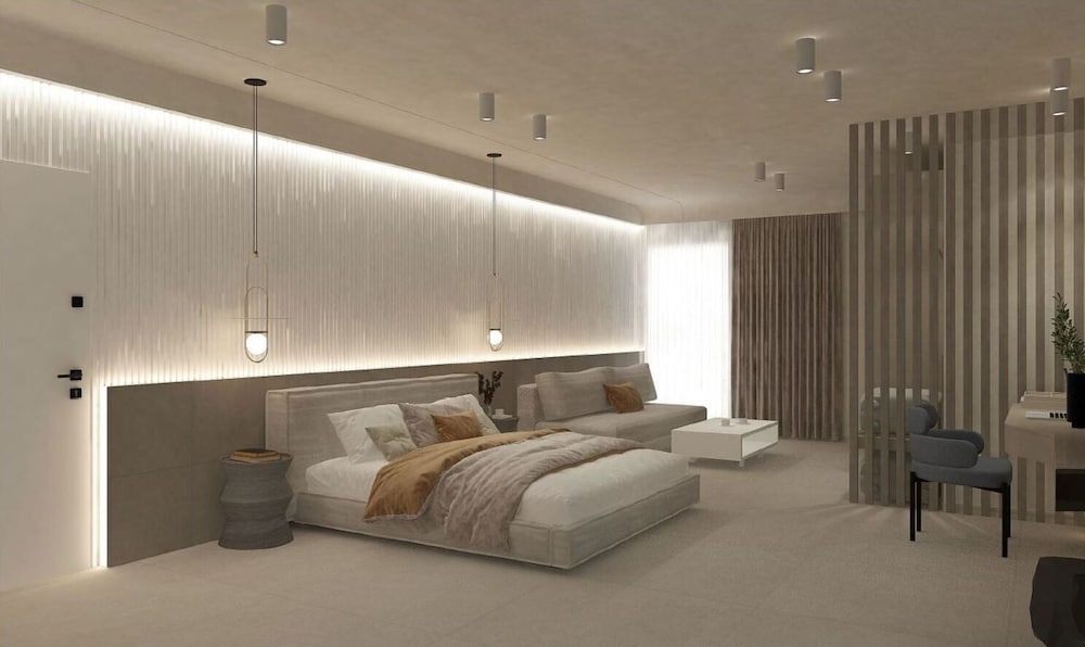 SENIOR, SUITE, SINGLE BED, QUEEN BED, SOFA