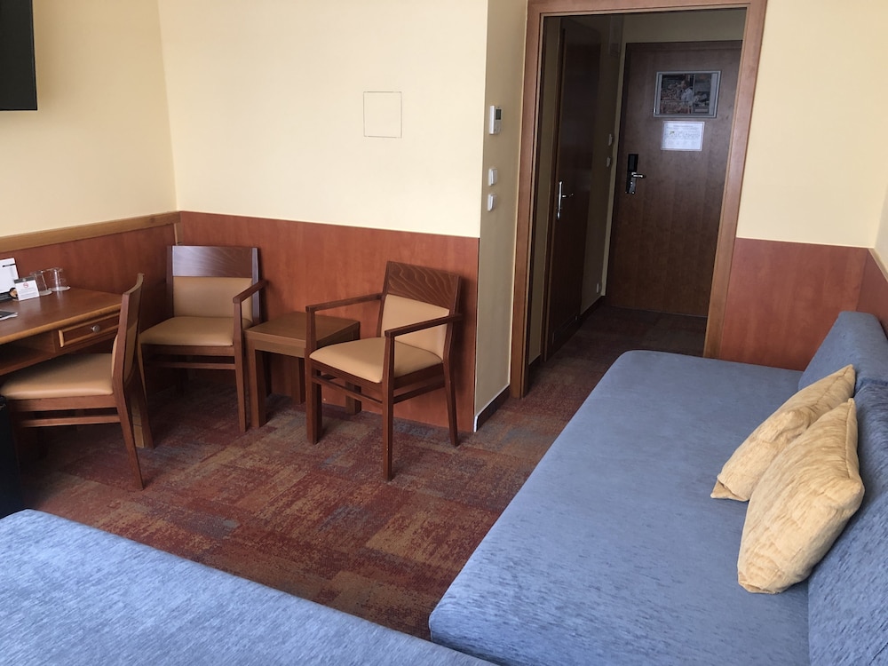 WELLNESS HOTEL STEP 29/50