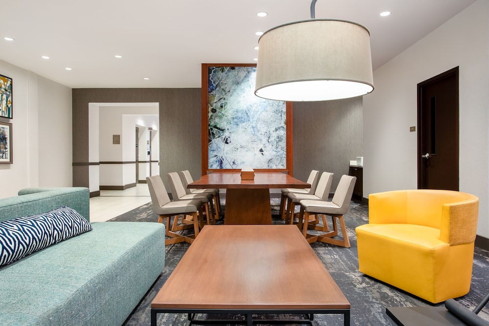Hyatt Place Austin Airport 47/66