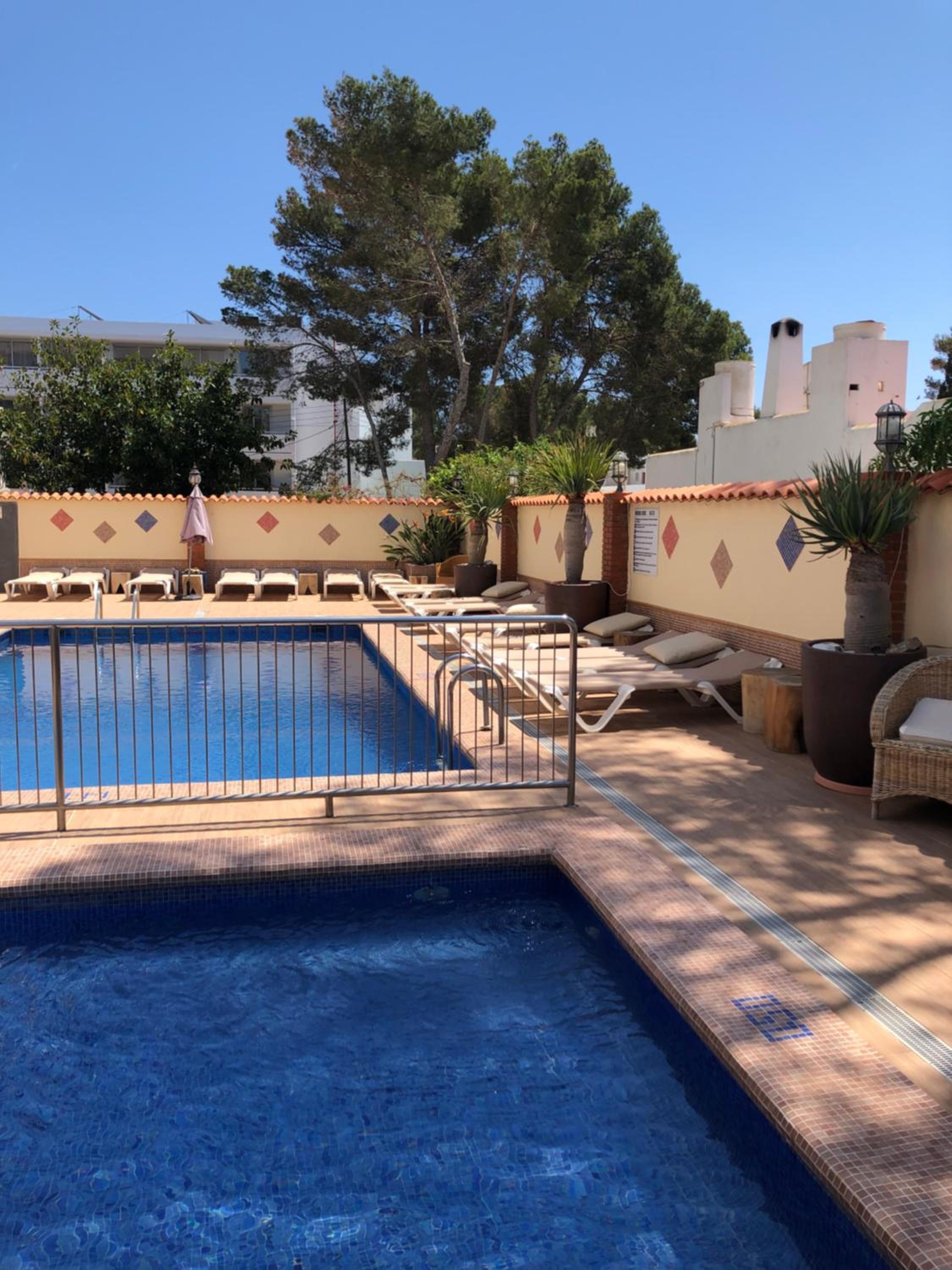 El Cortijo Apartments 45/53