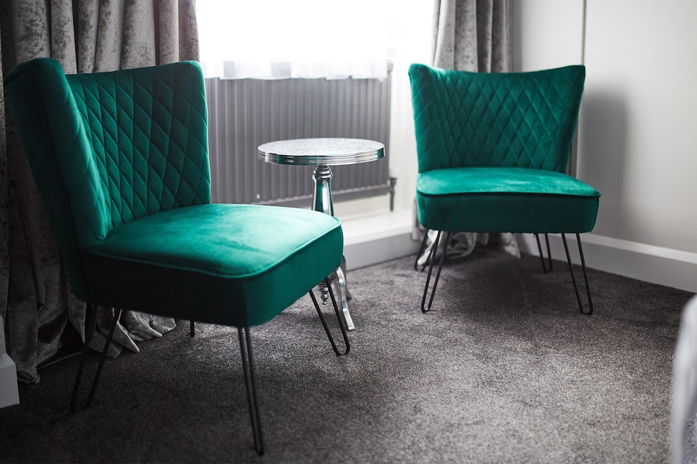 Orwell Hotel 59/67
