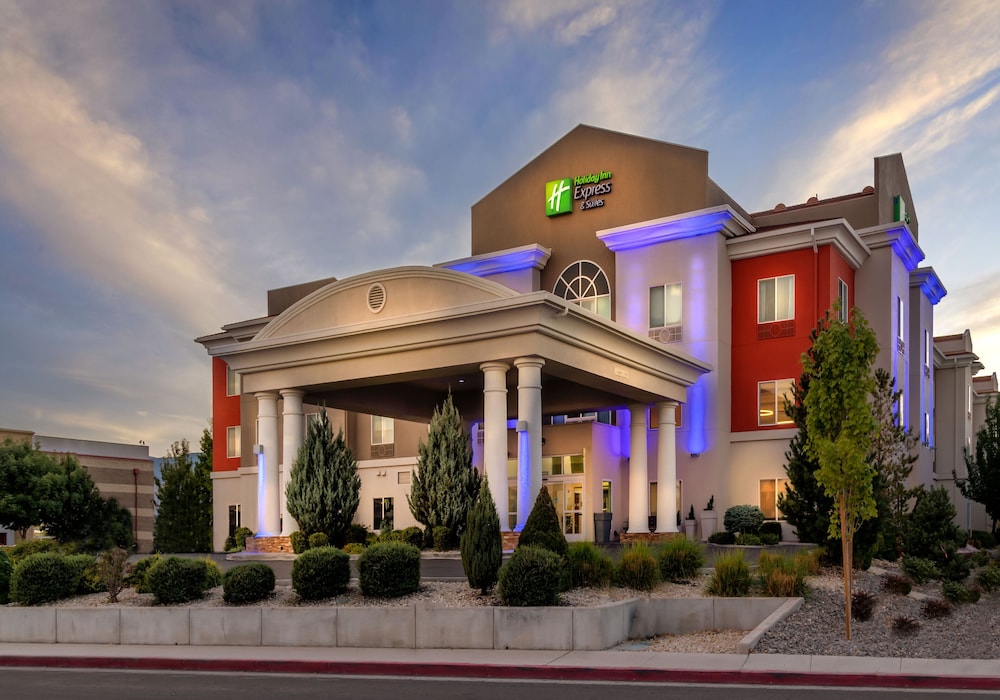 Holiday Inn Express Hotel Suites Reno Airport 1/51