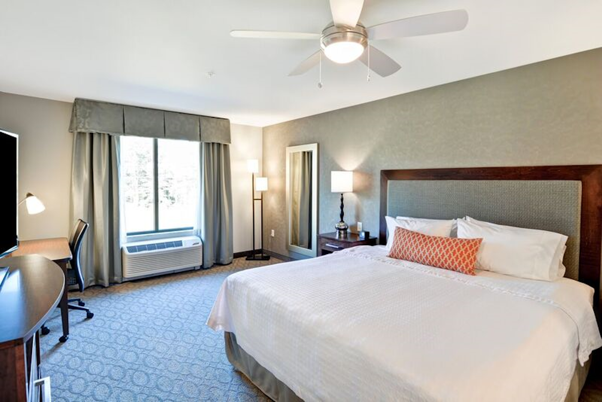 1 Bedroom, Suite, King Bed, Balcony