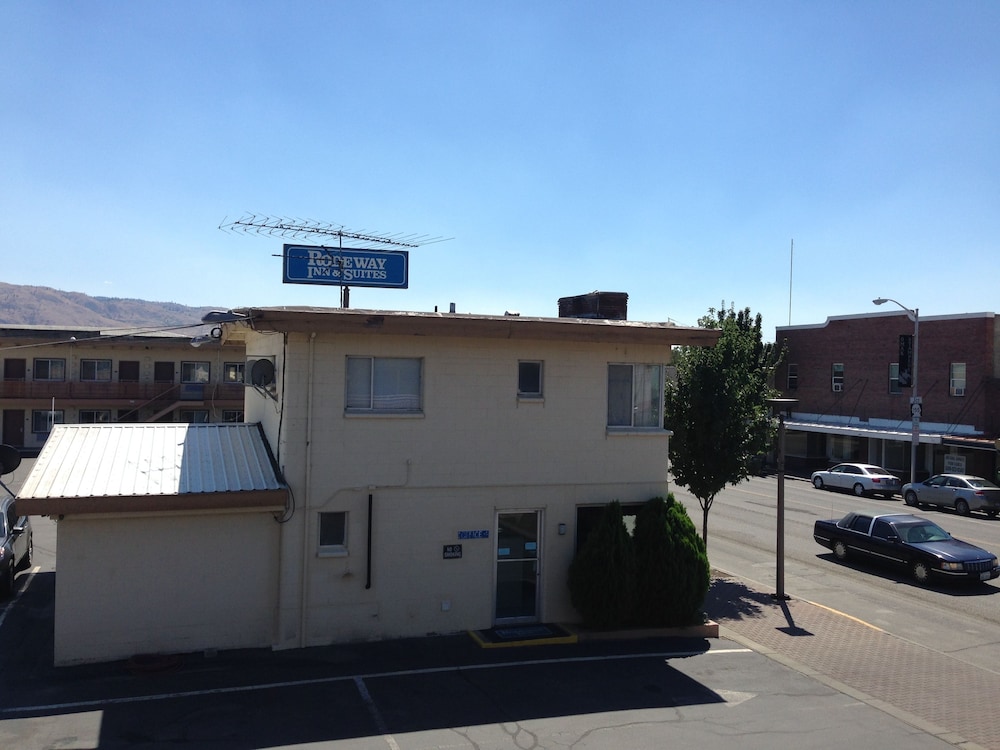 Rodeway Inn and Suites Omak Okanogan 2/30