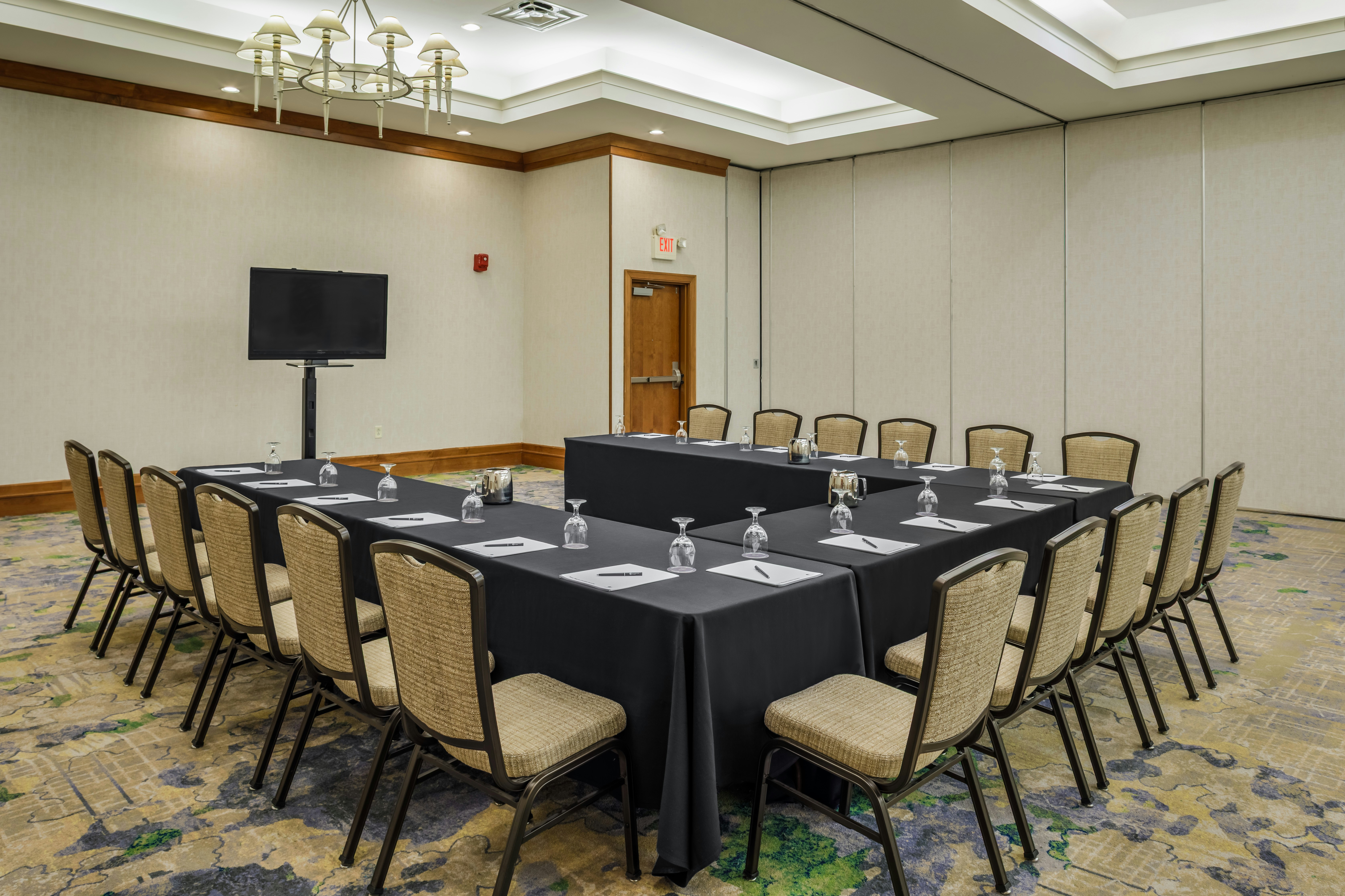 Doubletree By Hilton Hotel Rochester 75/80