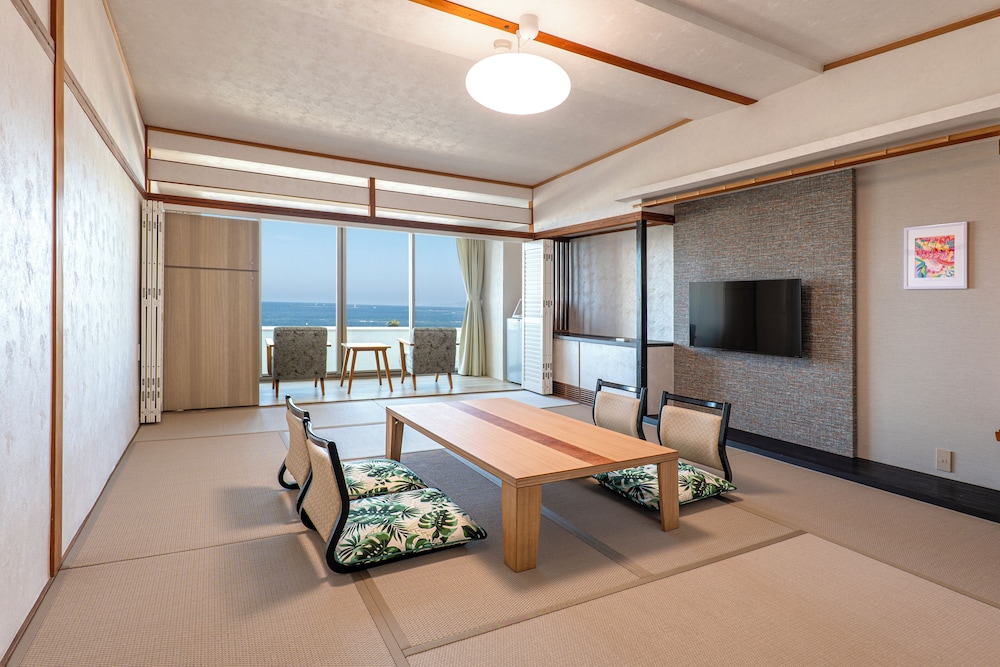 Hotel Sanrakuso 12/50