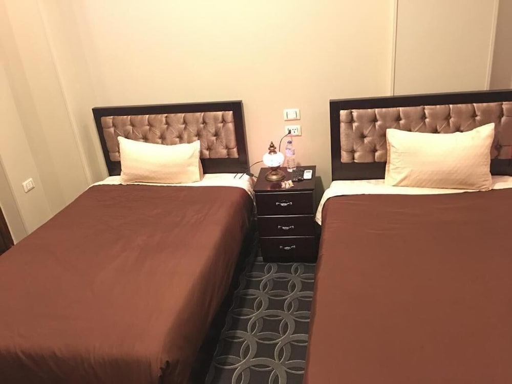 Oasis Hotel 13/50