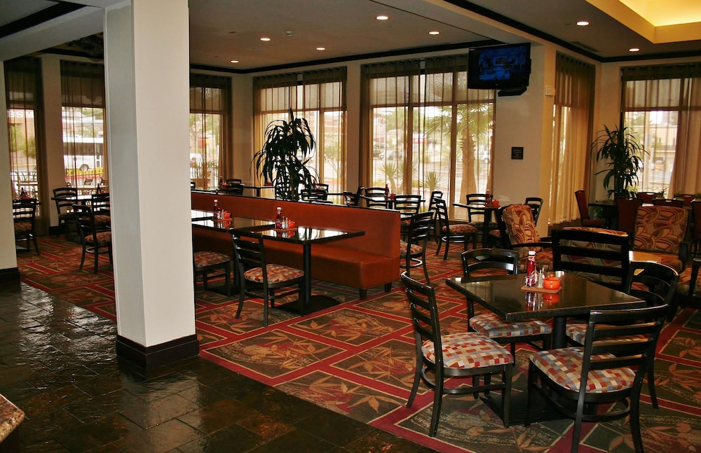 Hilton Garden Inn el Paso University 35/56