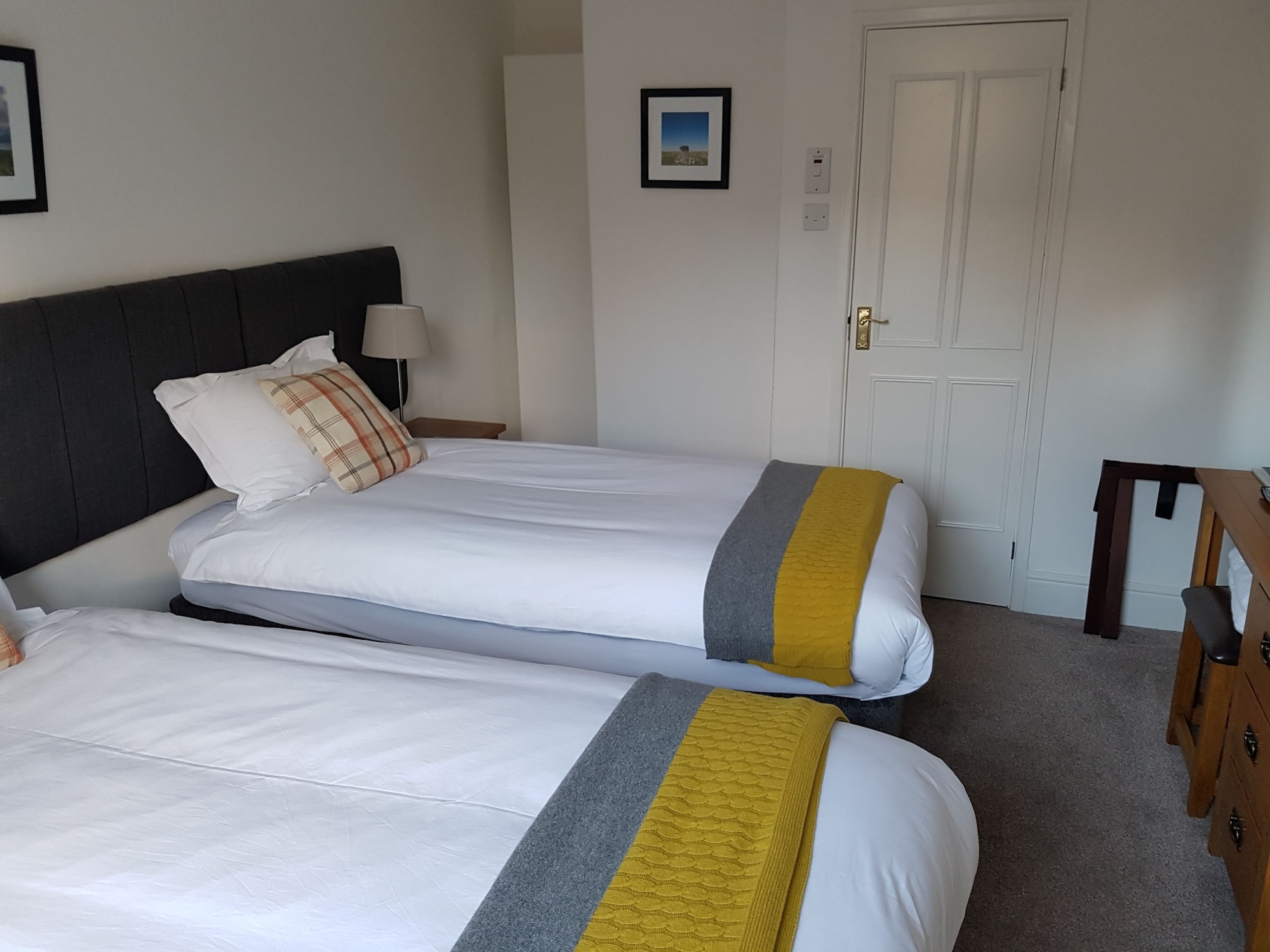 Room, Double or Twin Bed