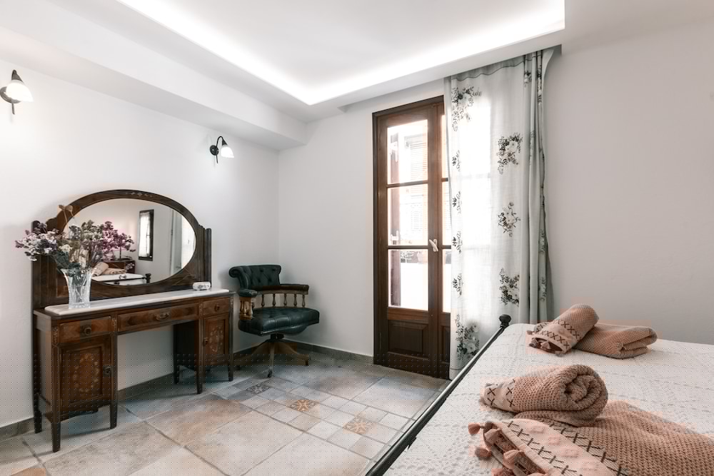 Arco Naxos Luxury Apartments 47/76