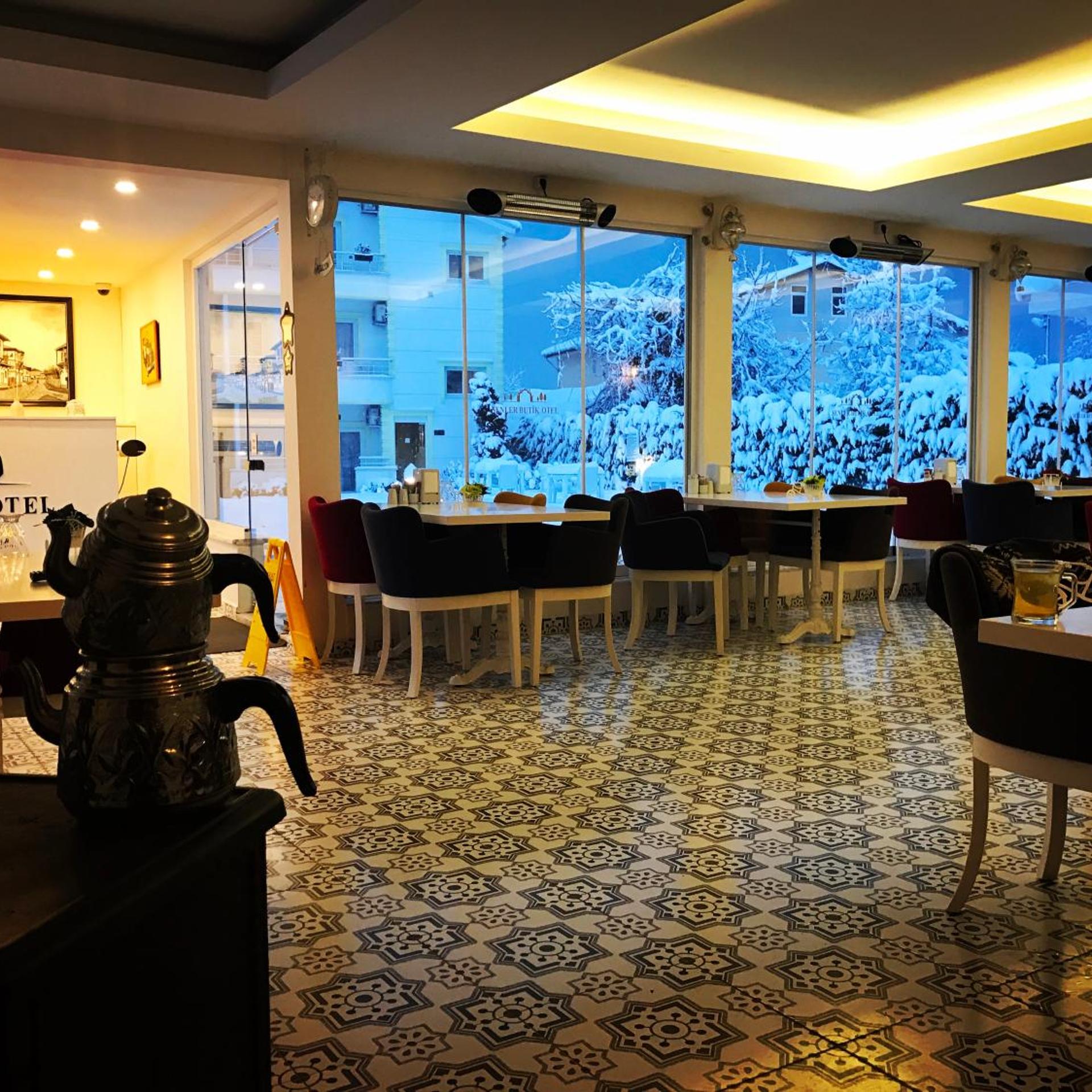 Senler Hotel 26/50