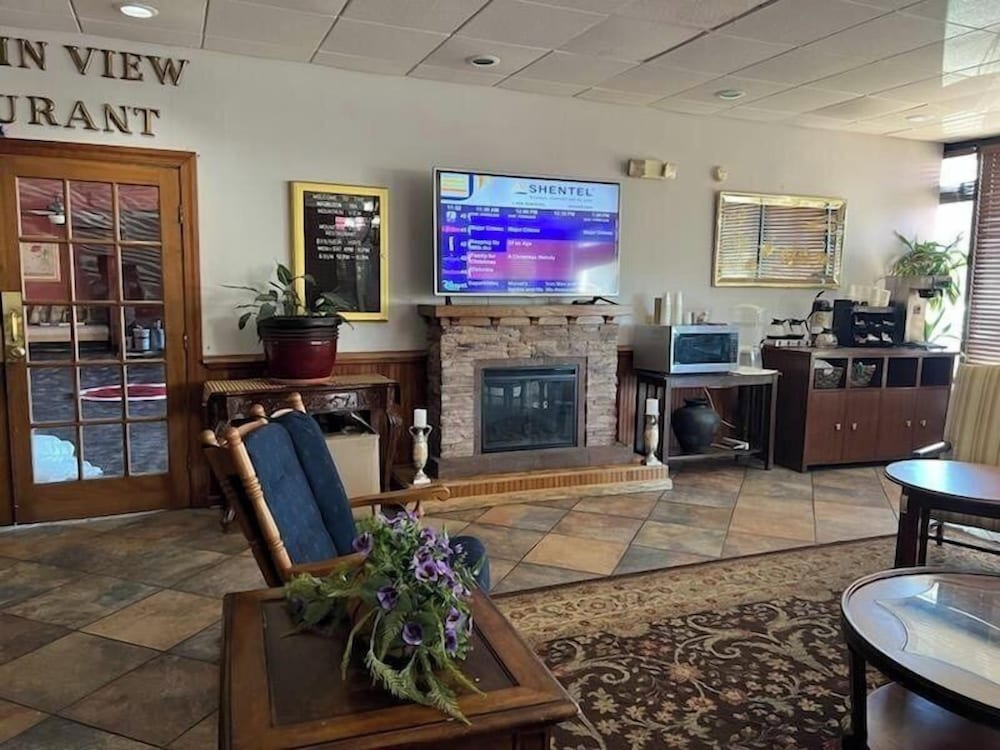 Hotel Red Rose by Townhouse Covington I-64 36/56