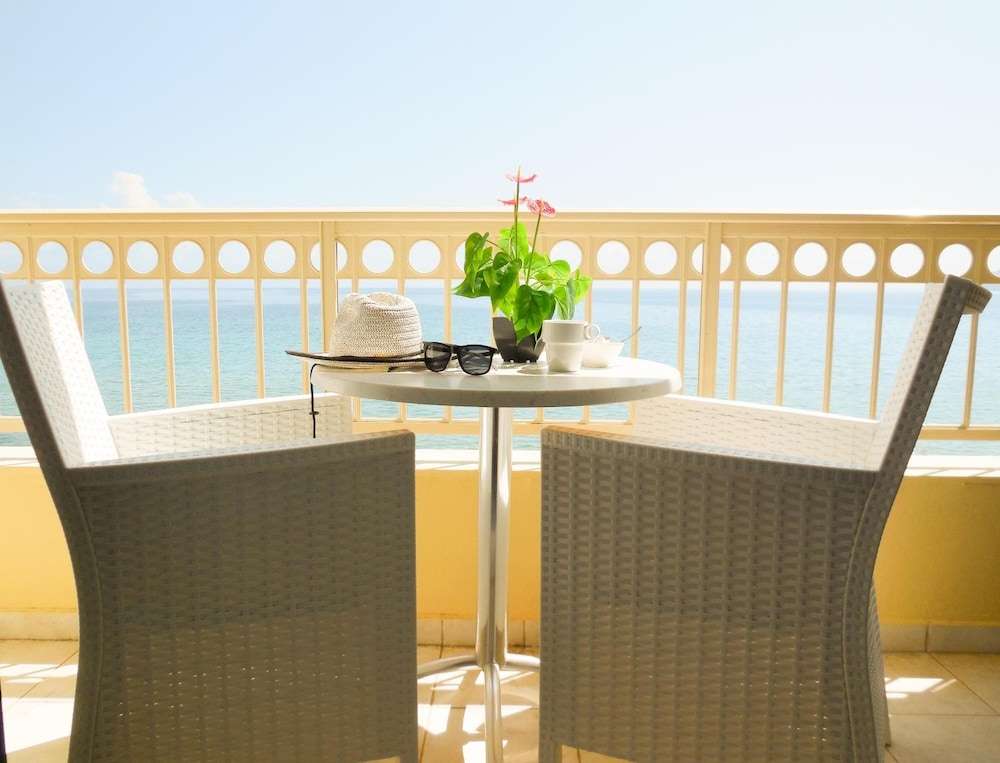 Rossi S Studios and Apartments 11/71