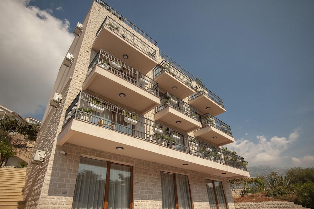 HOTEL TWELVE by Aycon in BUDVA