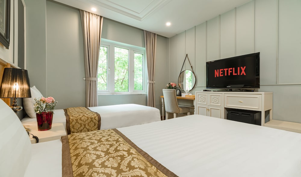 Bali Hotel 24/90
