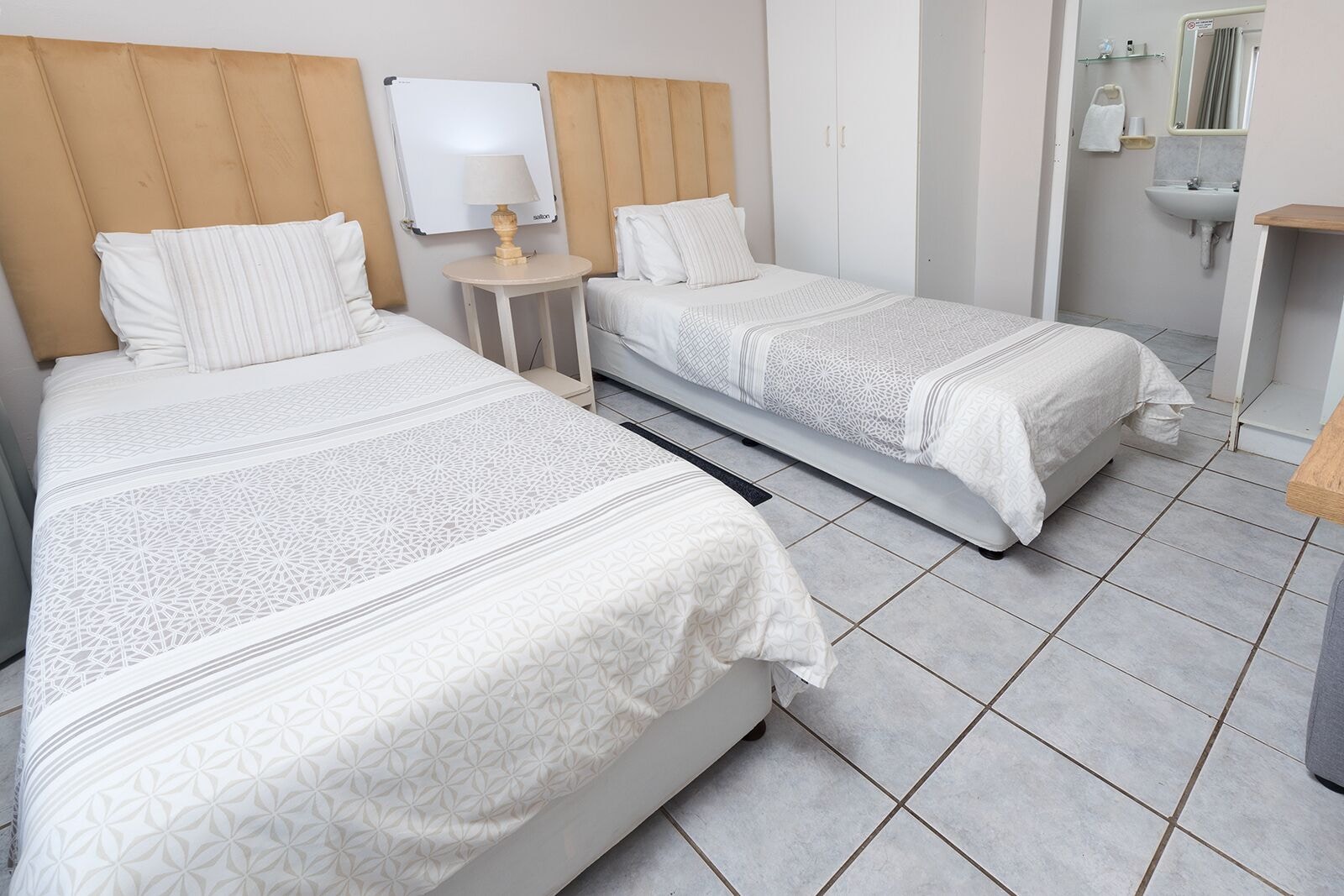 1 Bedroom, Standard, Twin Beds, Side View