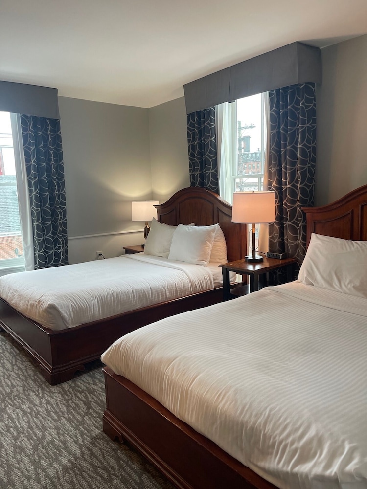 Essex Street Inn & Suites, an Ascend Collection Hotel 22/75
