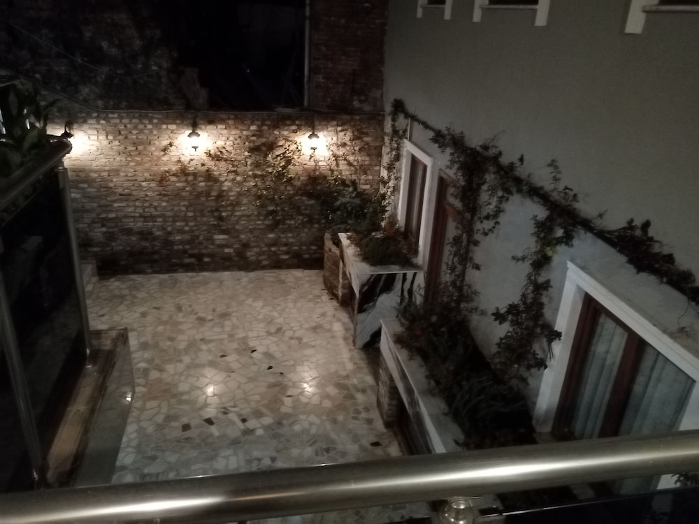 Castillo Rojo Hotel Istanbul 39/53