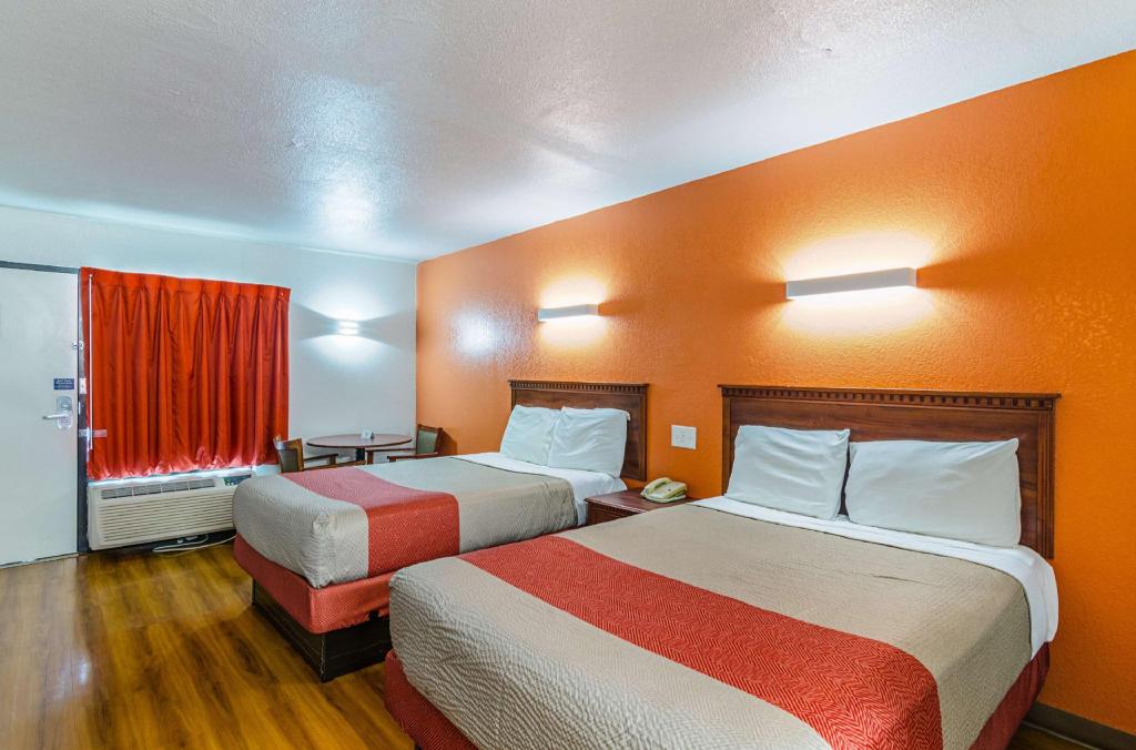Motel6 Troy, AL 7/35