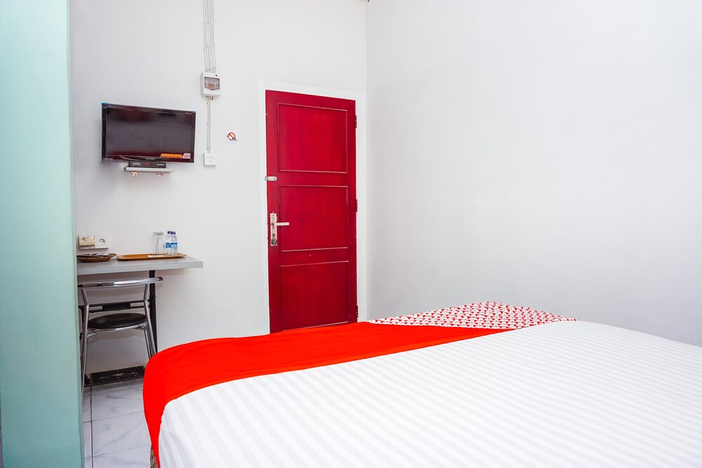 Hotel O Jalan Jenderal Sudirman Near Imam Bonjol Square Formerly Nelvi Guest House 24/50