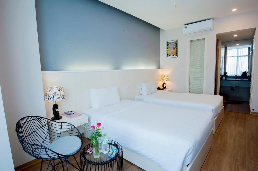 Ping Hotel Hanoi 28/66