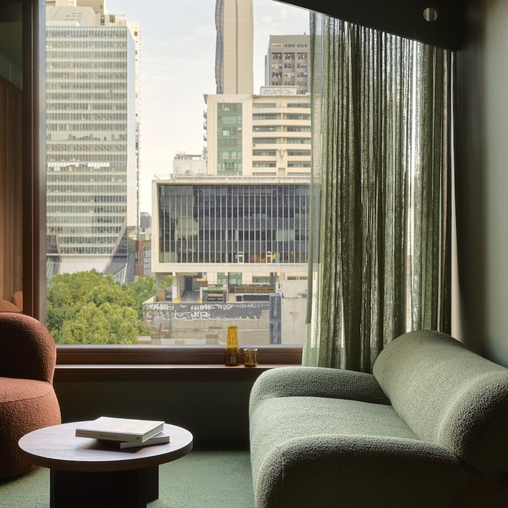 Hyde Melbourne Place 76/95