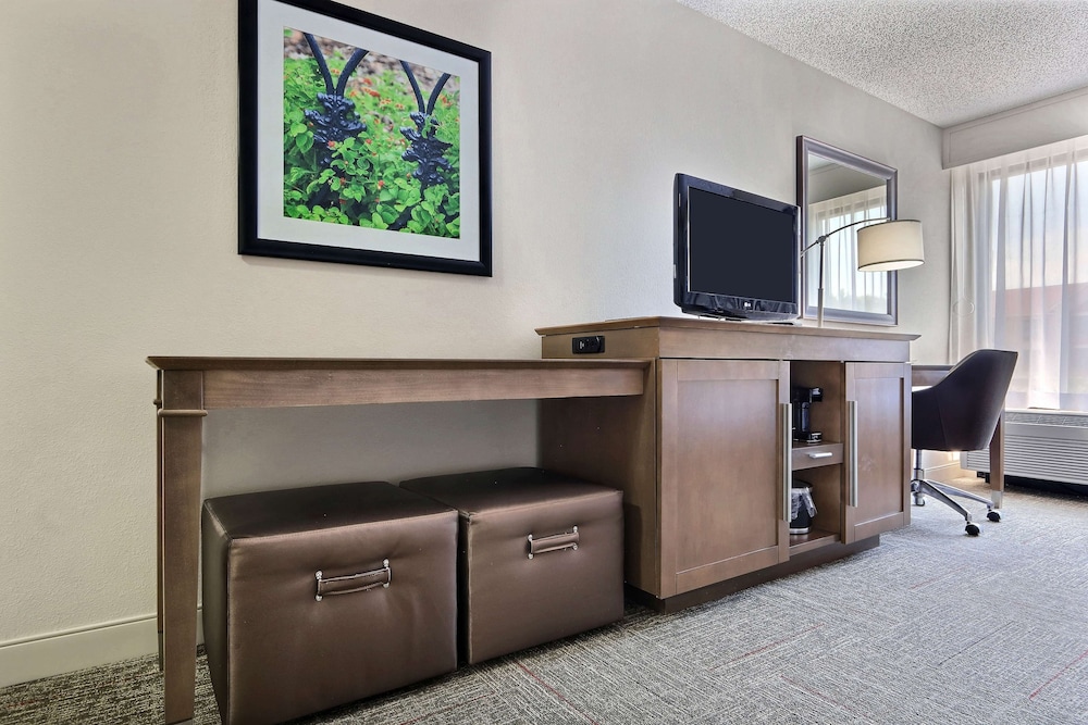 Hampton Inn Savannah-I-95 Richmond Hill 32/38